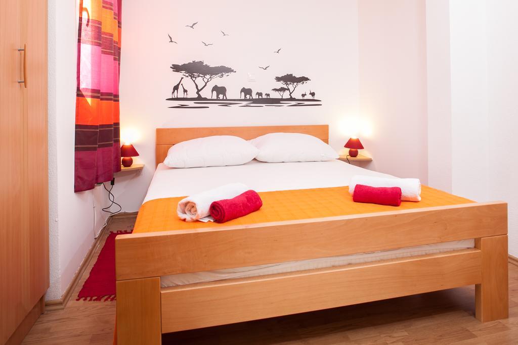 Apartments Fiona - Away From City Crowds 马卡尔斯卡 客房 照片