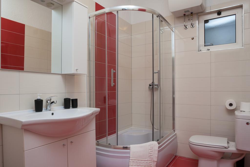 Apartments Fiona - Away From City Crowds 马卡尔斯卡 客房 照片