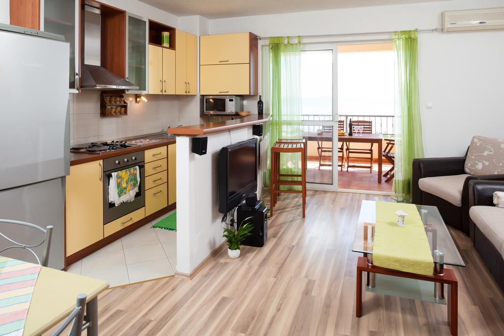 Apartments Fiona - Away From City Crowds 马卡尔斯卡 客房 照片